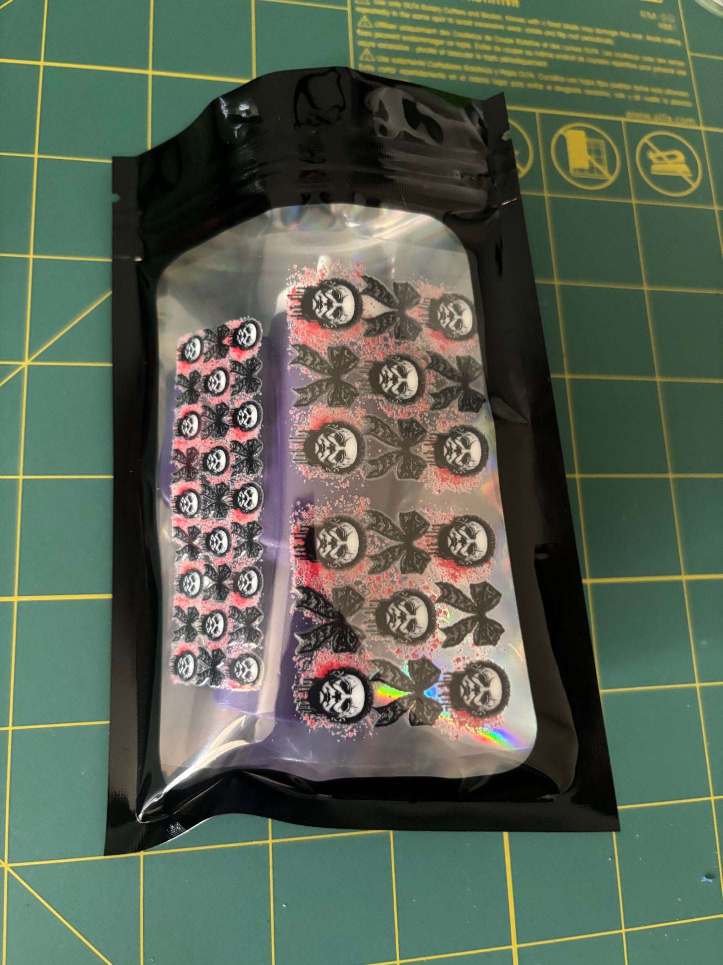 🕸️ Mini Stanley Keychain Tumbler with Halloween Wrap – Spooky Mystery Kit